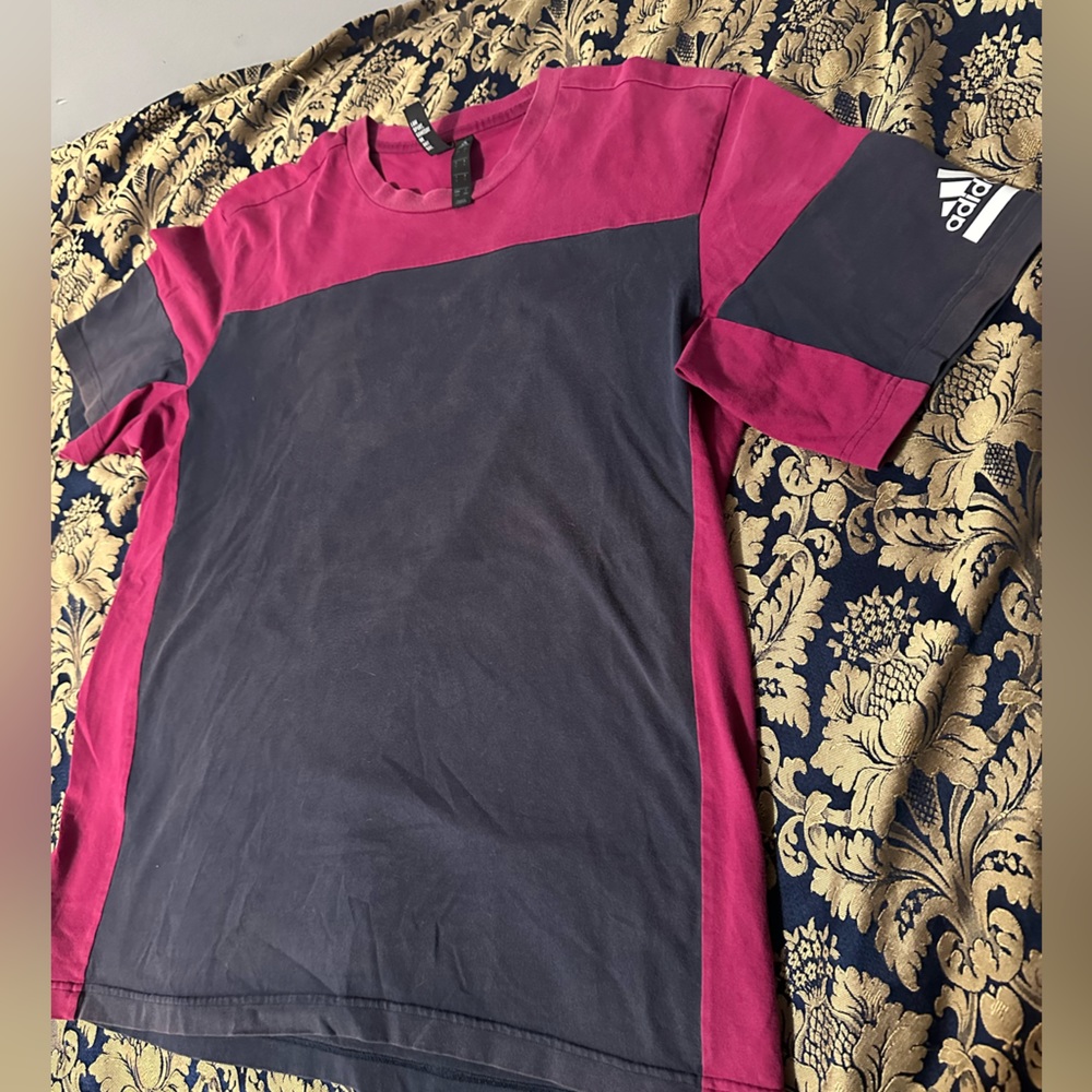 Adidas T-shirt Large - Picture 6 of 7